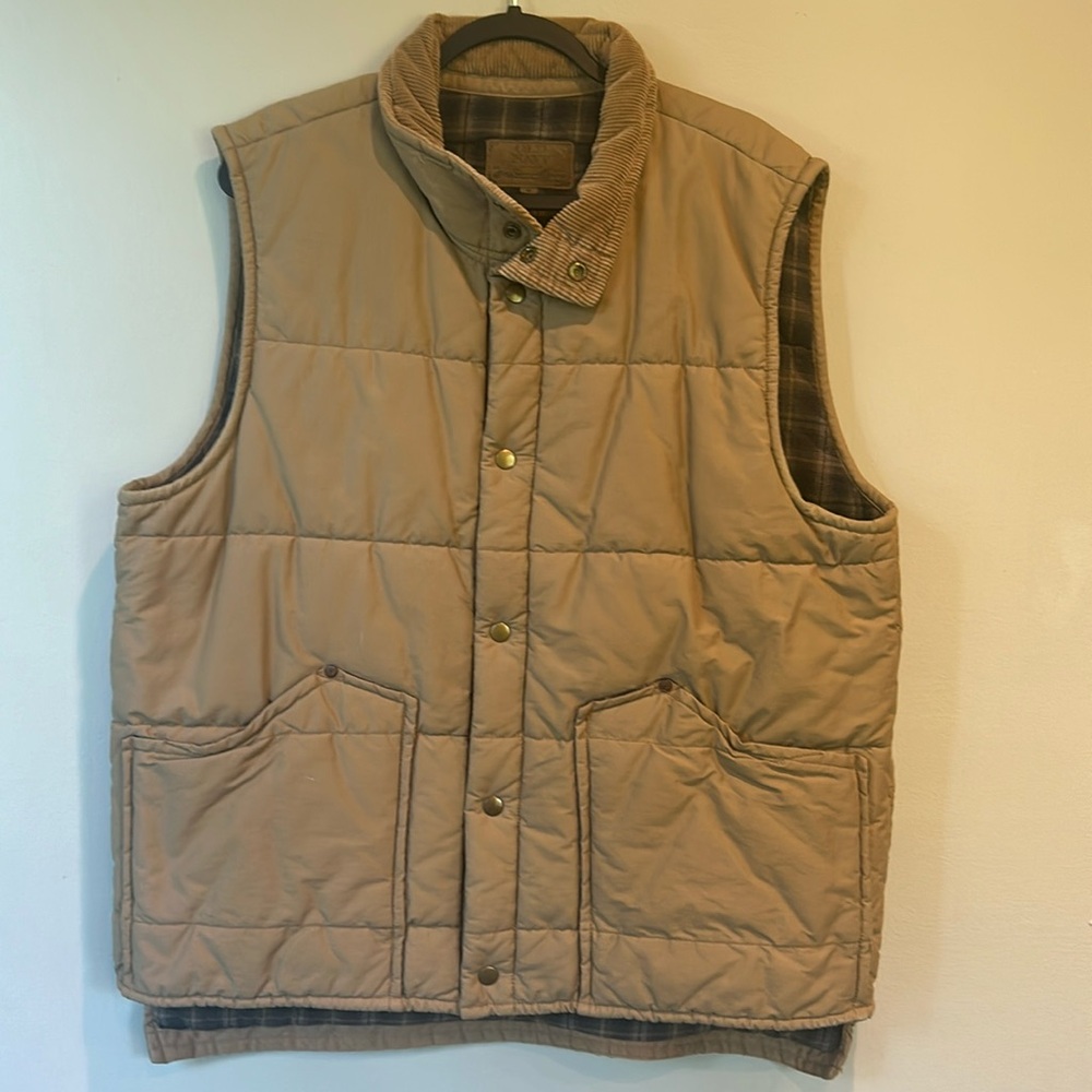 Very warm and would be nice to wear in a spring or fall day.